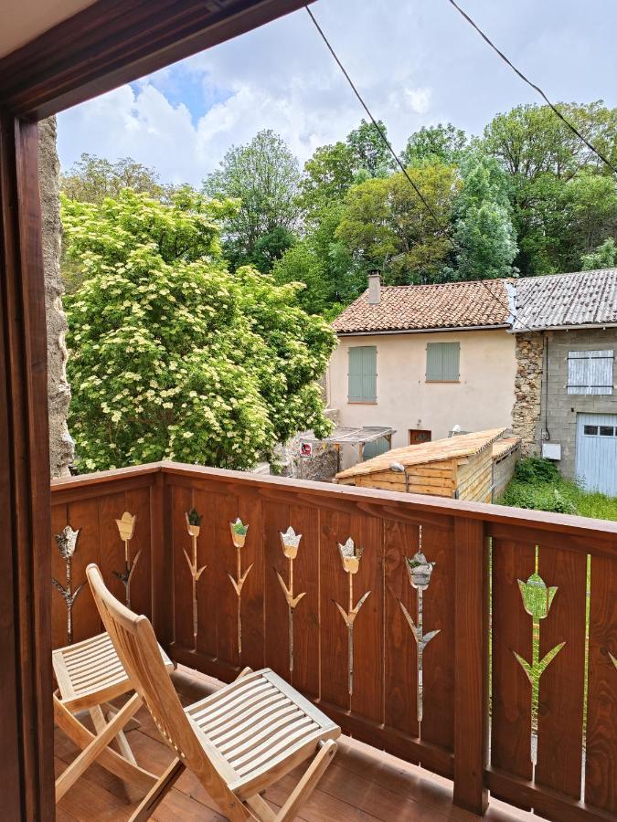 Villa L'Oustal Des Amis Belcaire Exterior foto